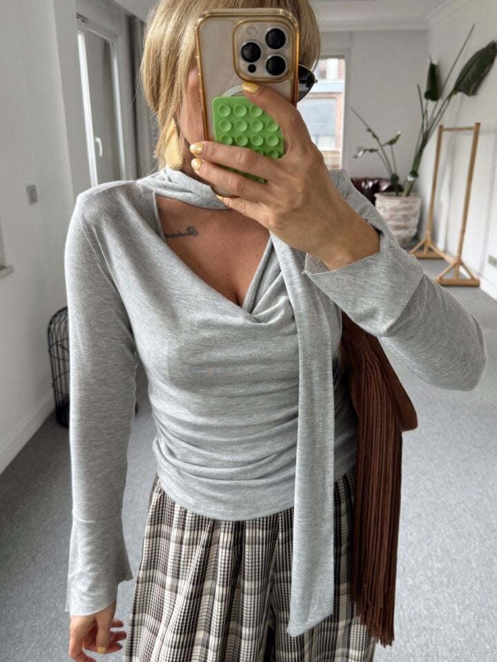 GRİ ŞAL DETAY BASIC