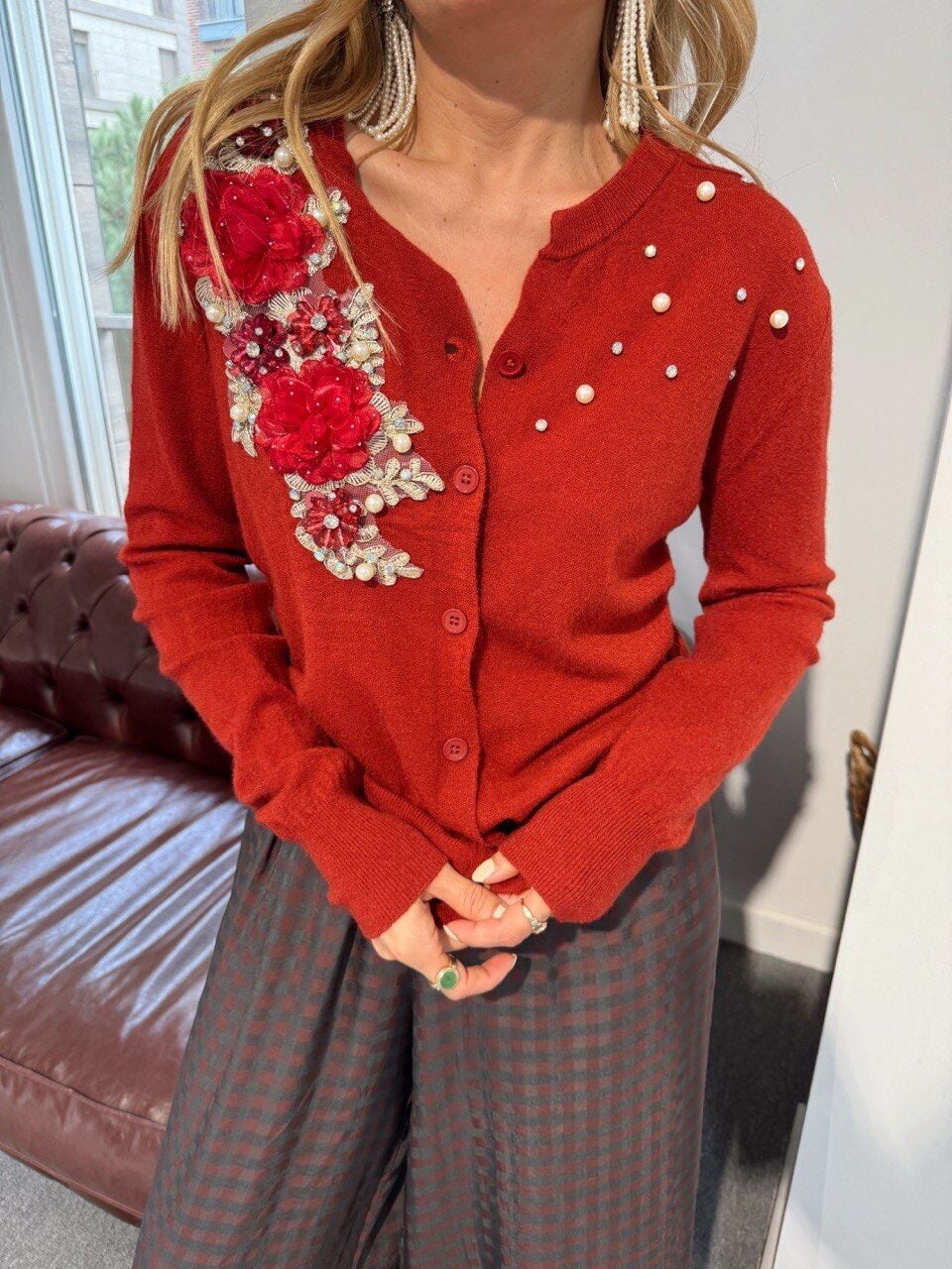 BORDO BONCUK İŞLEMELİ İTHAL HIRKA