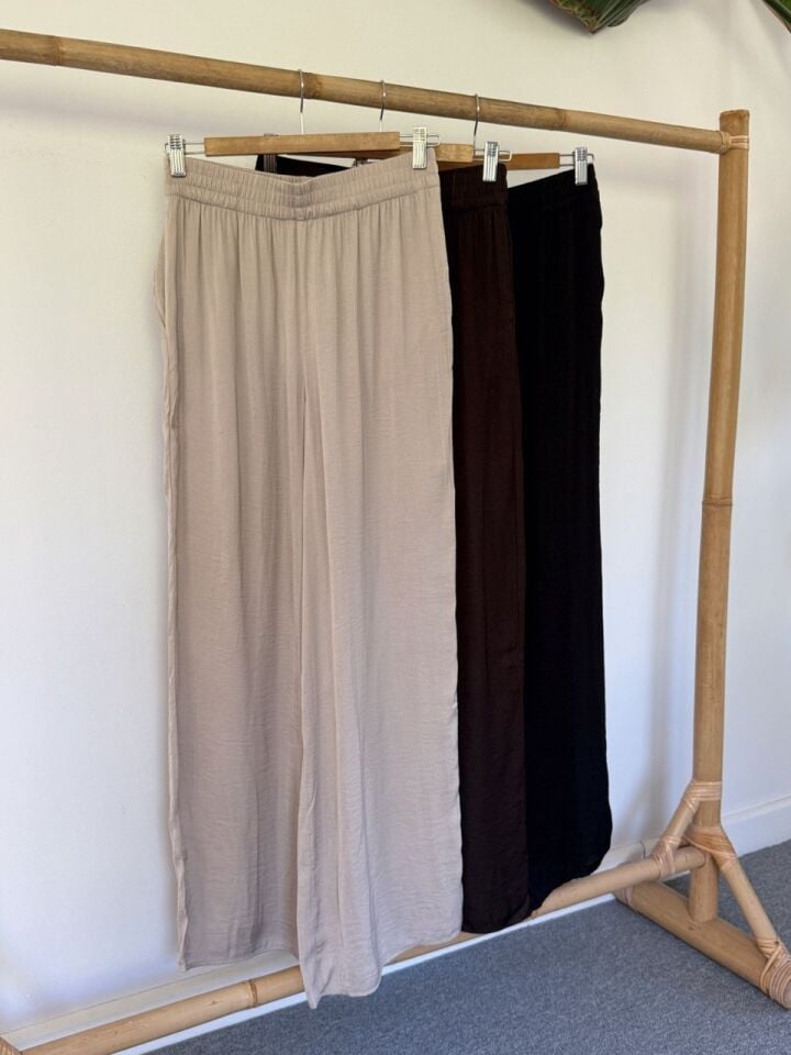 KAHVERENGİ DÖKÜMLÜ GENİŞ PAÇA PANTOLON
