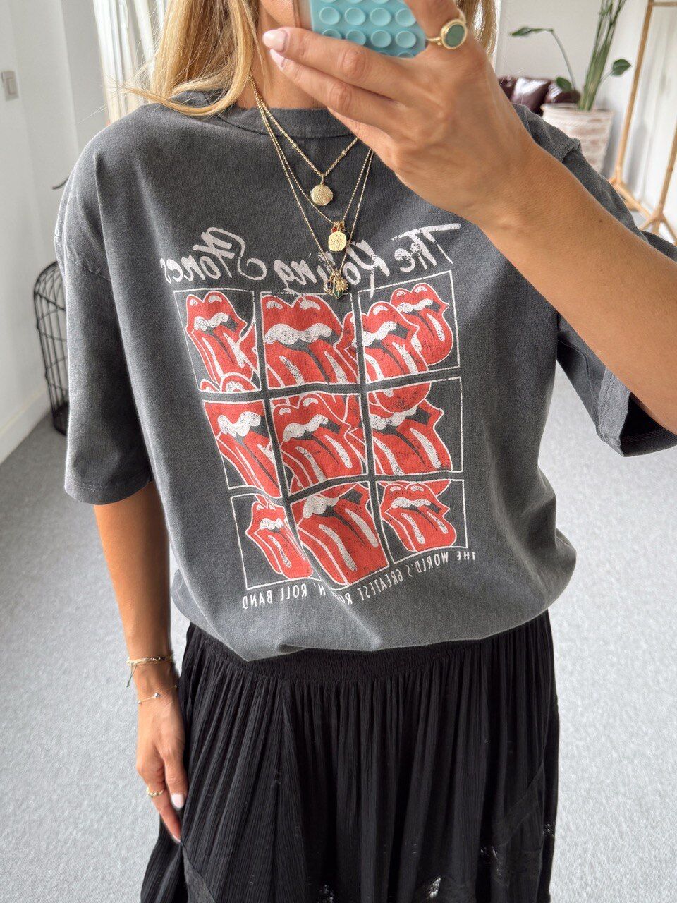 YIKAMALI ROLLING STONE TSHIRT