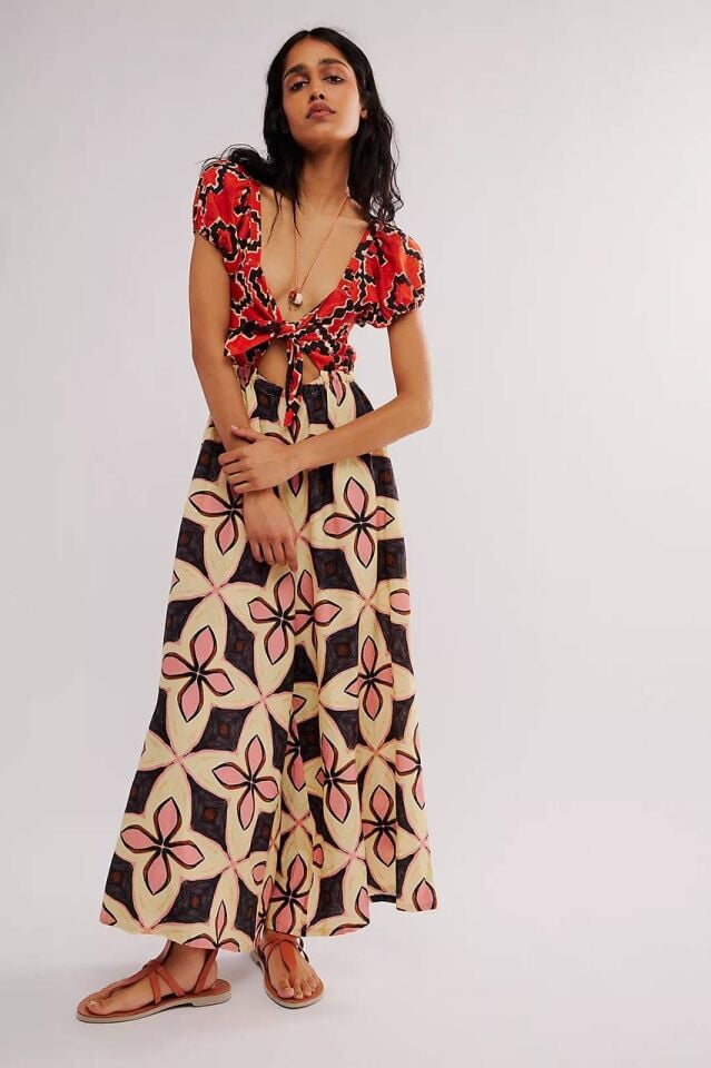 DESENLİ SIRT DEKOLTELİ İTHAL TULUM