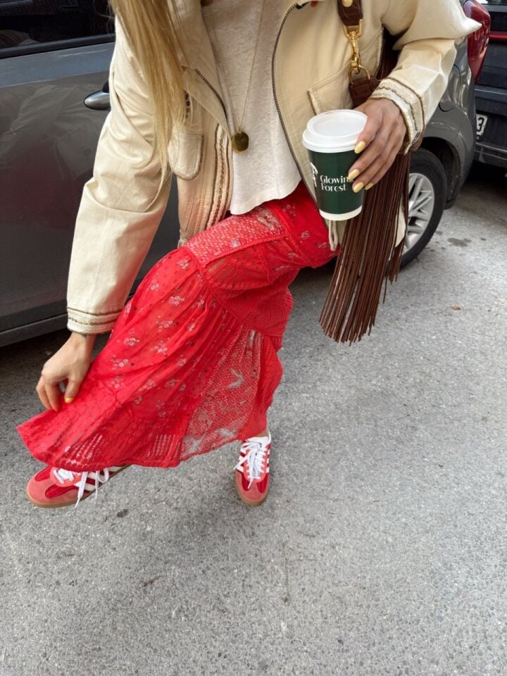 KIRMIZI ÇİÇEKLİ DANTEL DETAY İTHAL ETEK