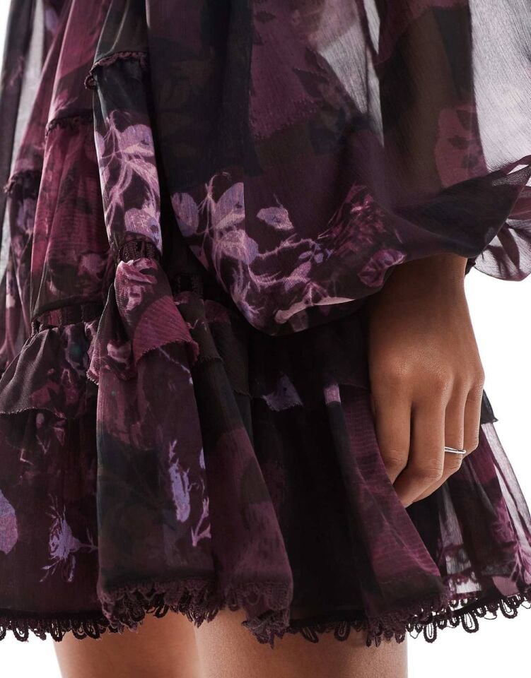 MÜRDÜM PENCERE DETAY İŞLEMELİ İTHAL ELBİSE