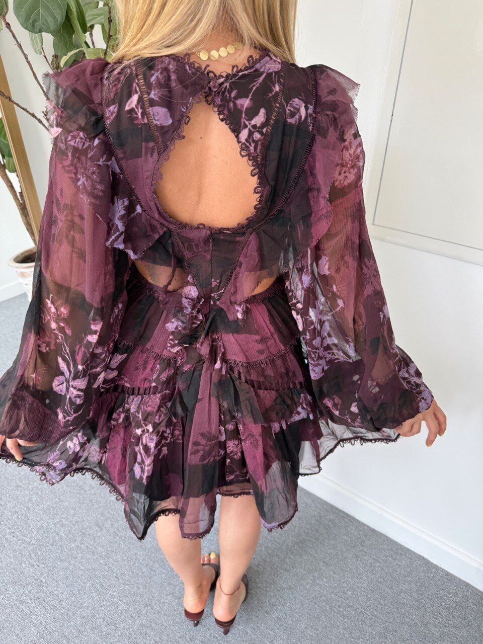 MÜRDÜM PENCERE DETAY İŞLEMELİ İTHAL ELBİSE