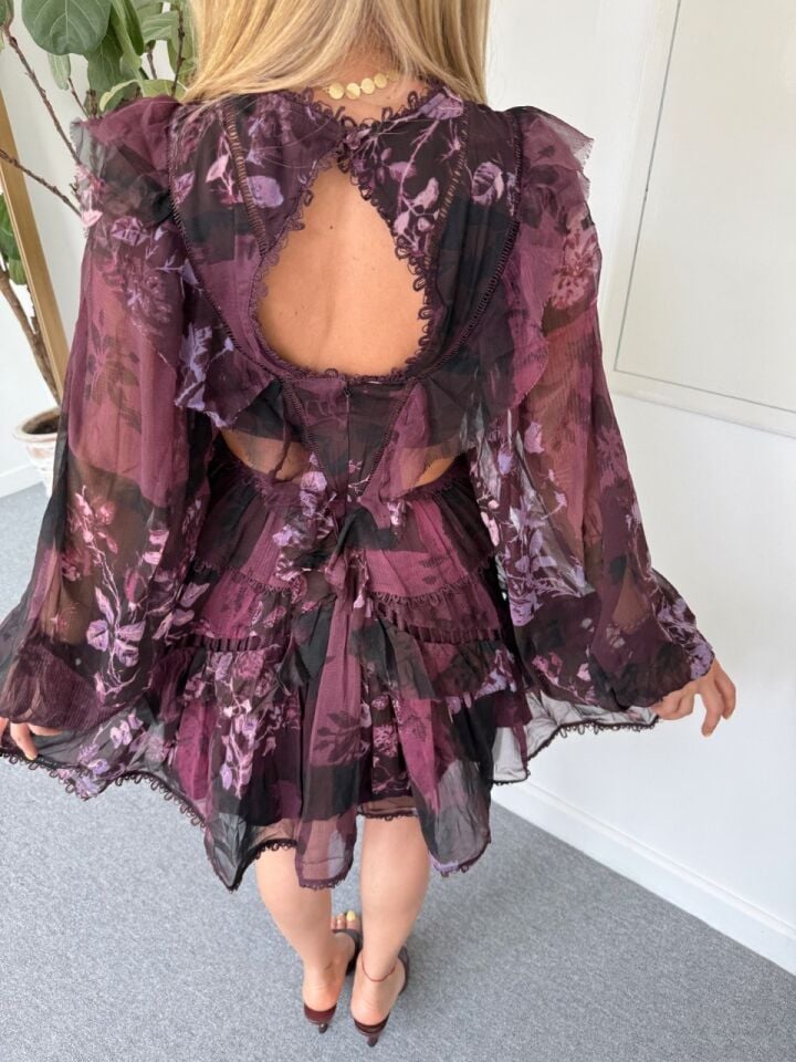 MÜRDÜM PENCERE DETAY İŞLEMELİ İTHAL ELBİSE