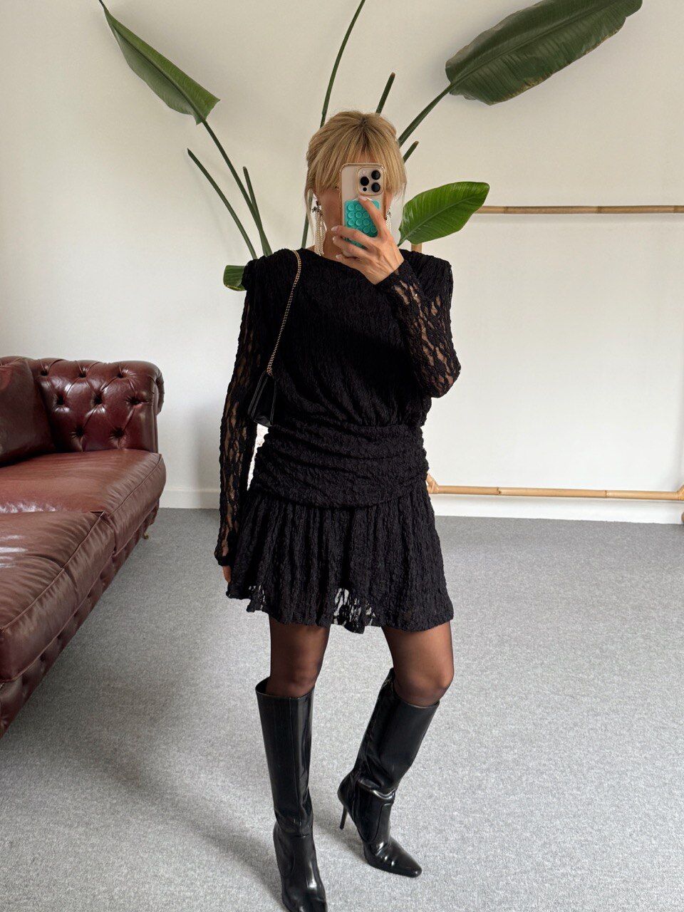 SİYAH ASTARLI DANTEL ELBİSE