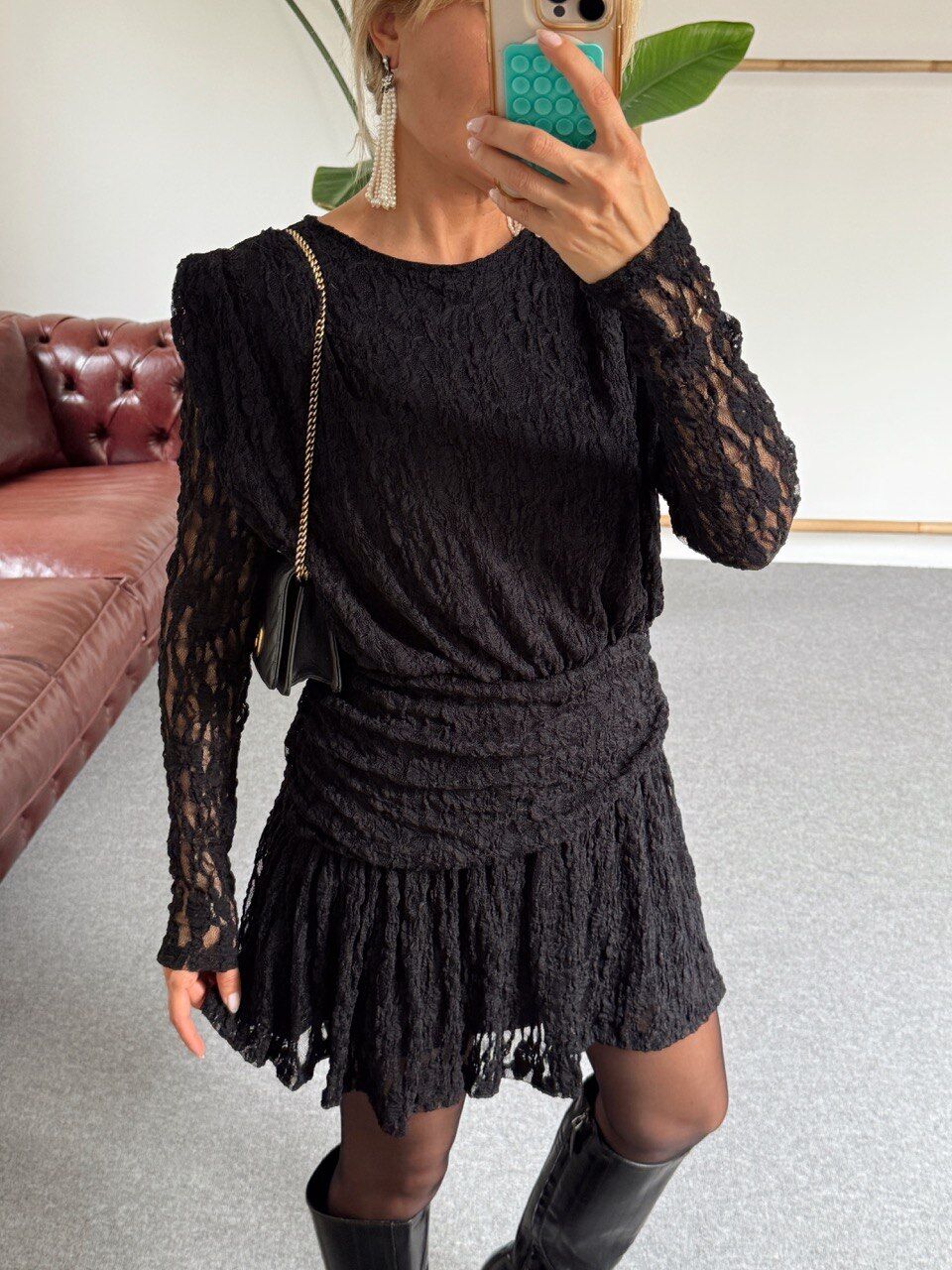 SİYAH ASTARLI DANTEL ELBİSE