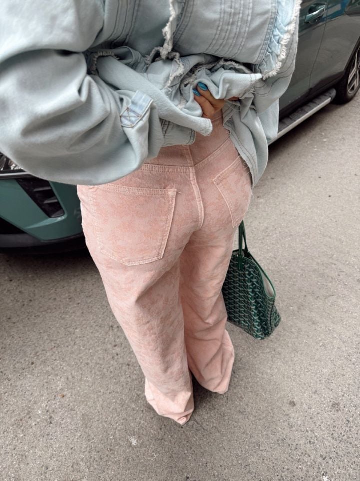 PUDRA DESENLİ DENİM PANTOLON