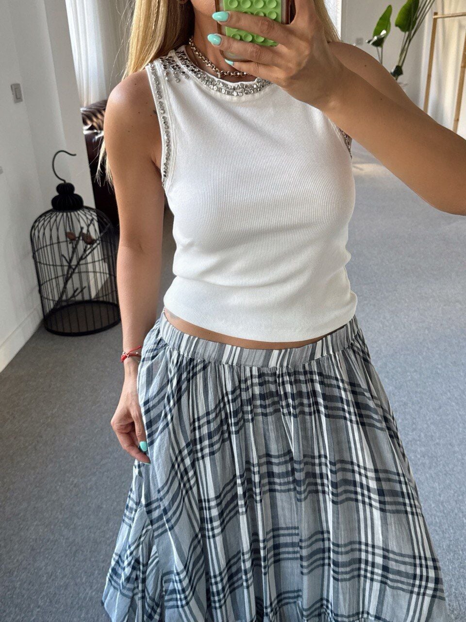 EKRU YAKA VE KOL TAŞLI BODY