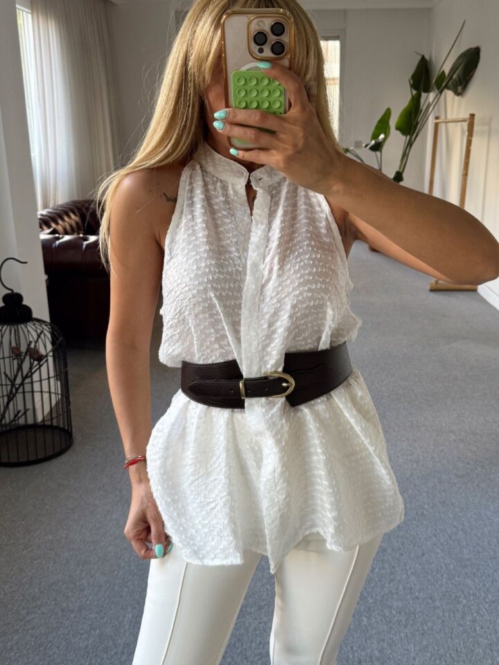 EKRU DOKULU HALTER YAKA BLUZ