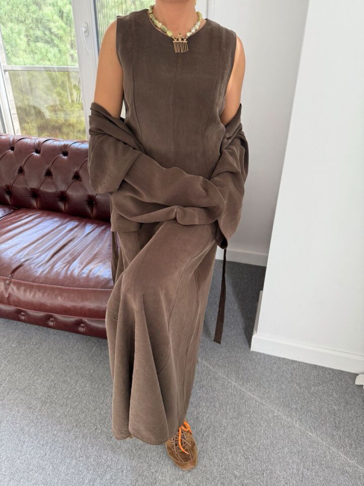 KAHVERENGİ TENSEL KUMAŞ CEKET ELBİSE TAKIM