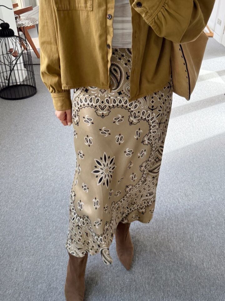 YAĞ YEŞİLİ ŞAL DESEN SATEN ETEK