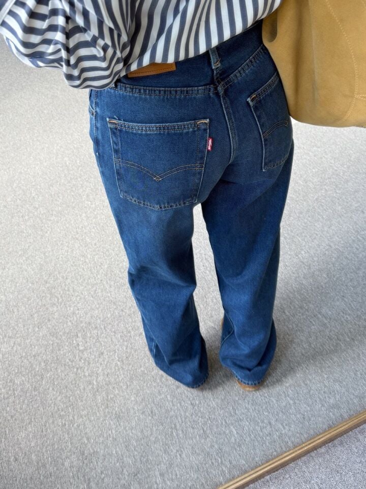 KOYU MAVİ YUMUŞAK DOKULU JEAN