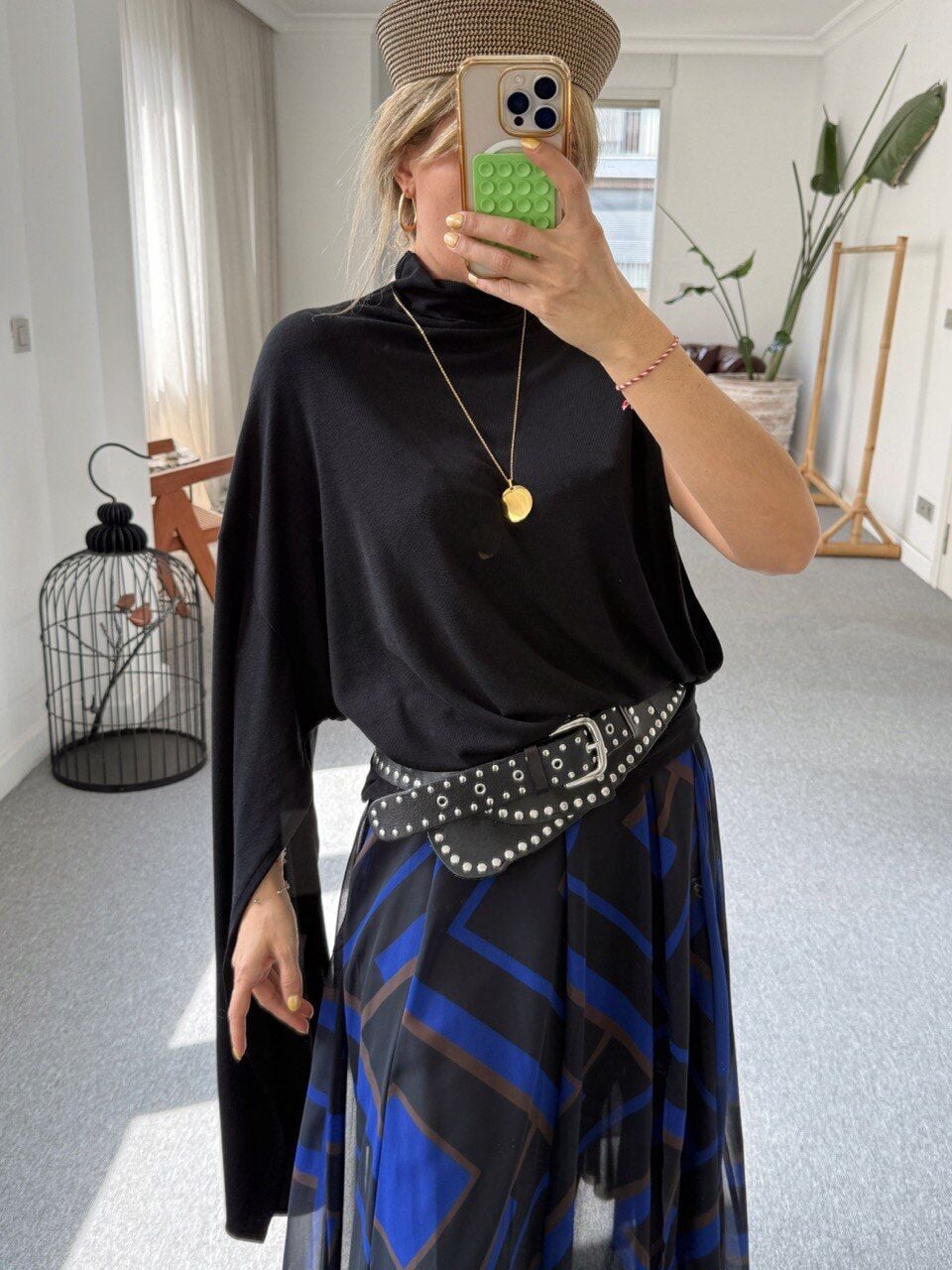 SİYAH TEK OMUZ BLUZ