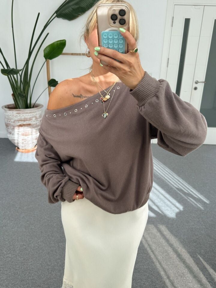 VİZON KUŞGÖZÜ DETAY TRİKO