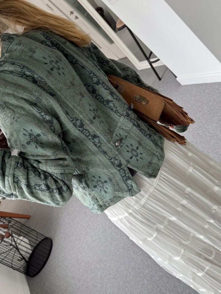 YEŞİL JAKARLI İTHAL CEKET