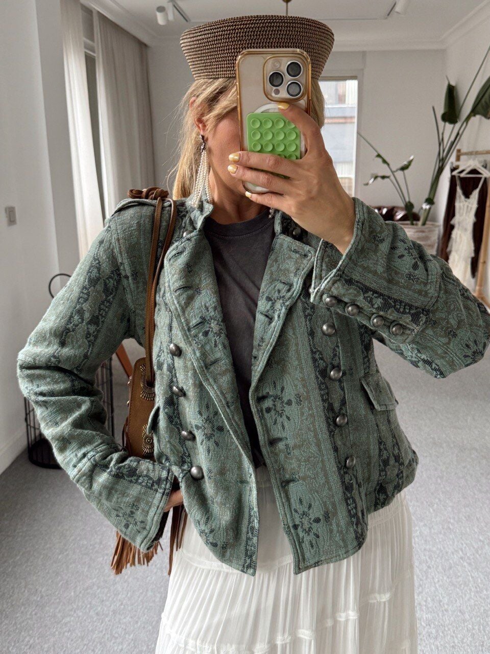 YEŞİL JAKARLI İTHAL CEKET