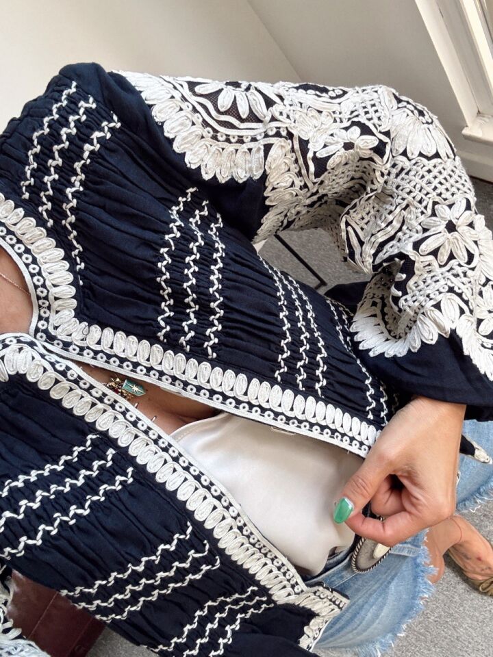 LACİVERT İŞLEMELİ İTHAL CEKET