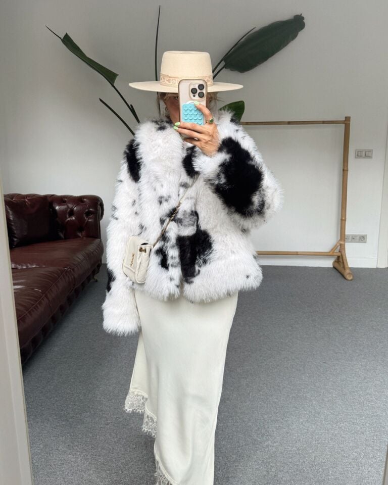 BEYAZ DESENLİ KÜRK MONT