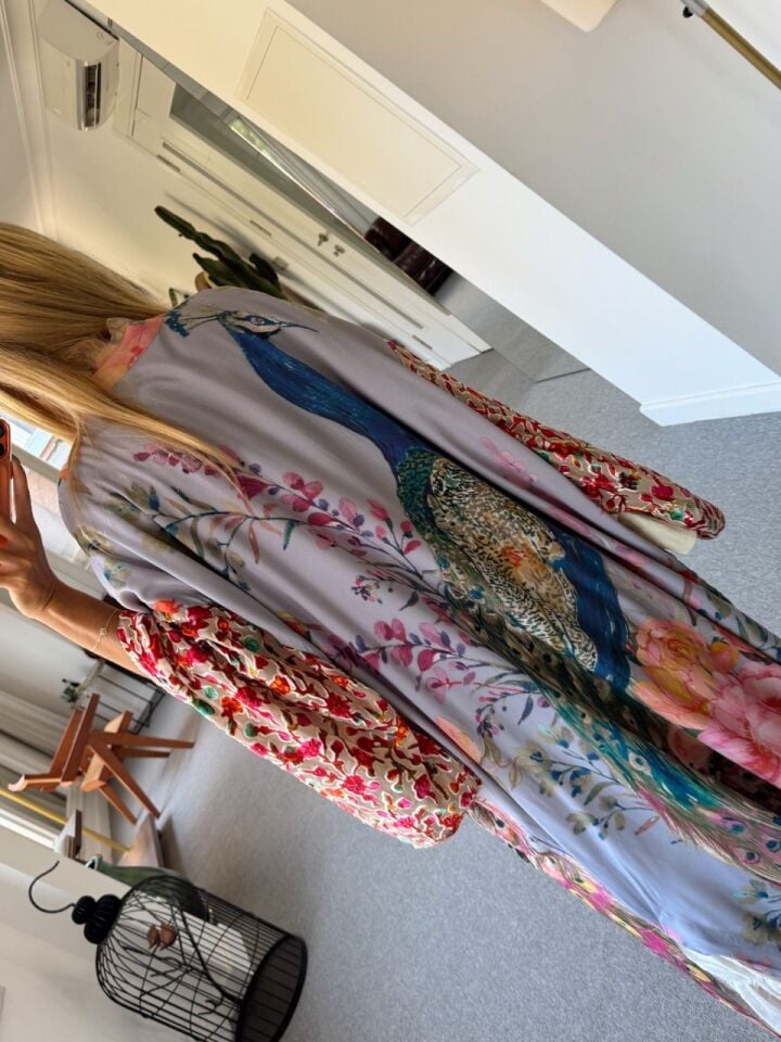 LİLA TAVUS KUŞU DESEN KAFTAN