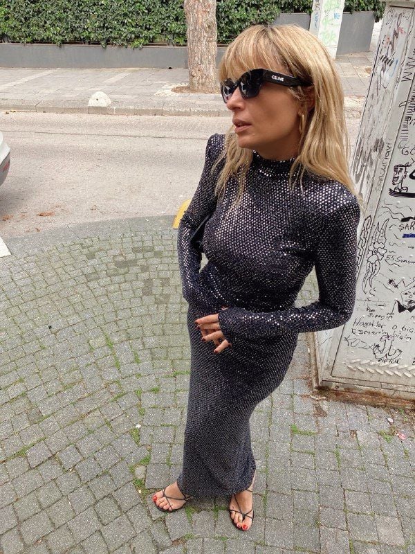 GRİ PAYET İŞLEMELİ VATKALI MAXI ELBİSE