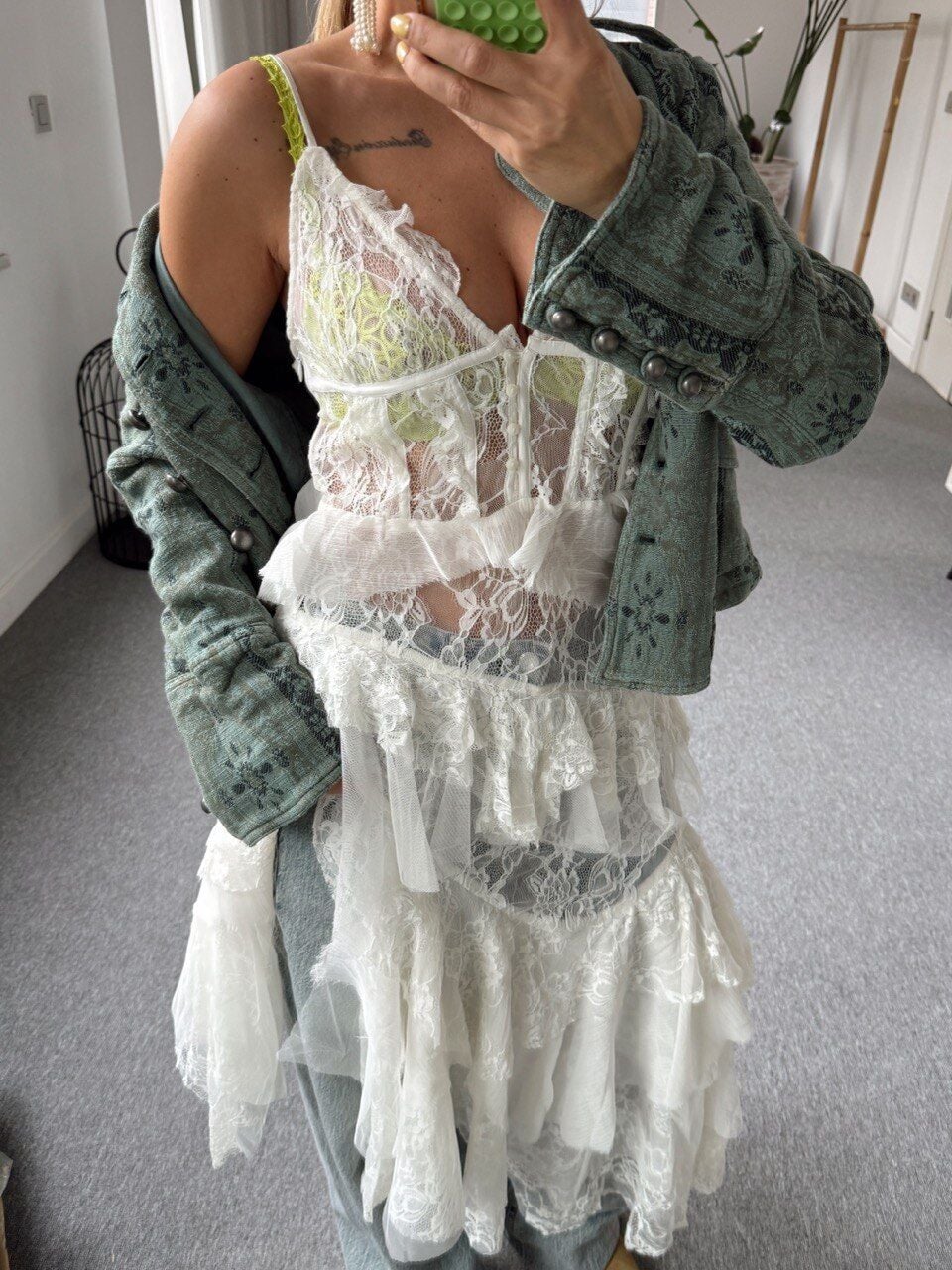 BEYAZ ASKILI DANTEL DETAY TUNİK ELBİSE