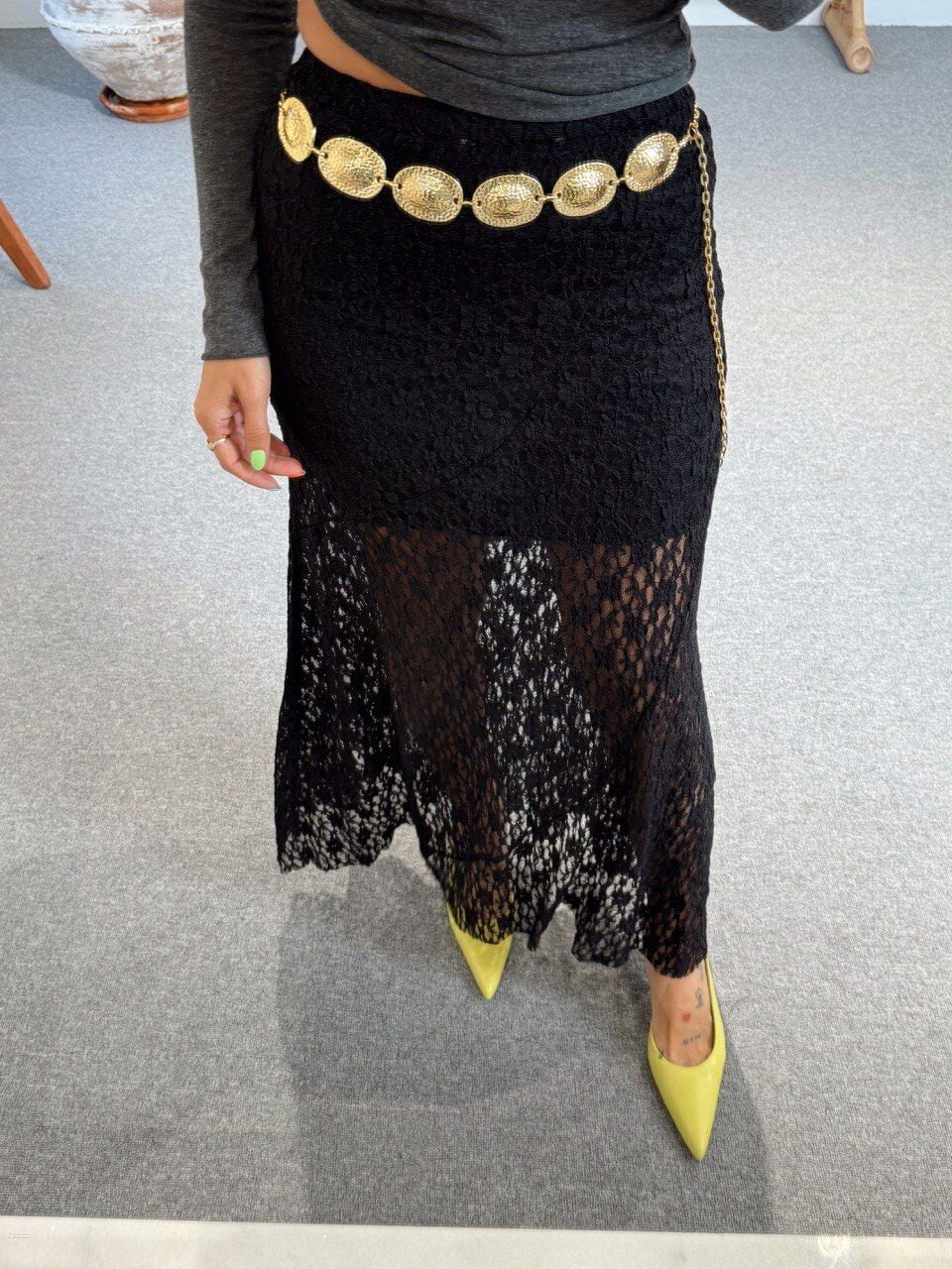 SİYAH ASTARLI DANTEL ETEK