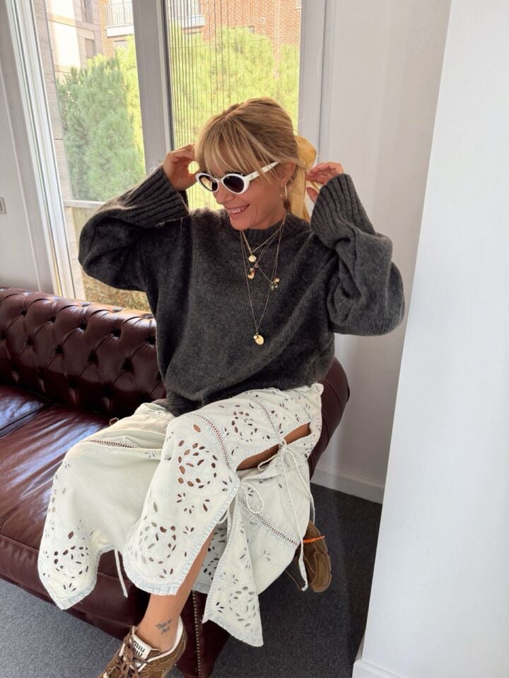 MAVİ FİSTO İŞLEMELİ BAĞLAMALI İTHAL PANTOLON