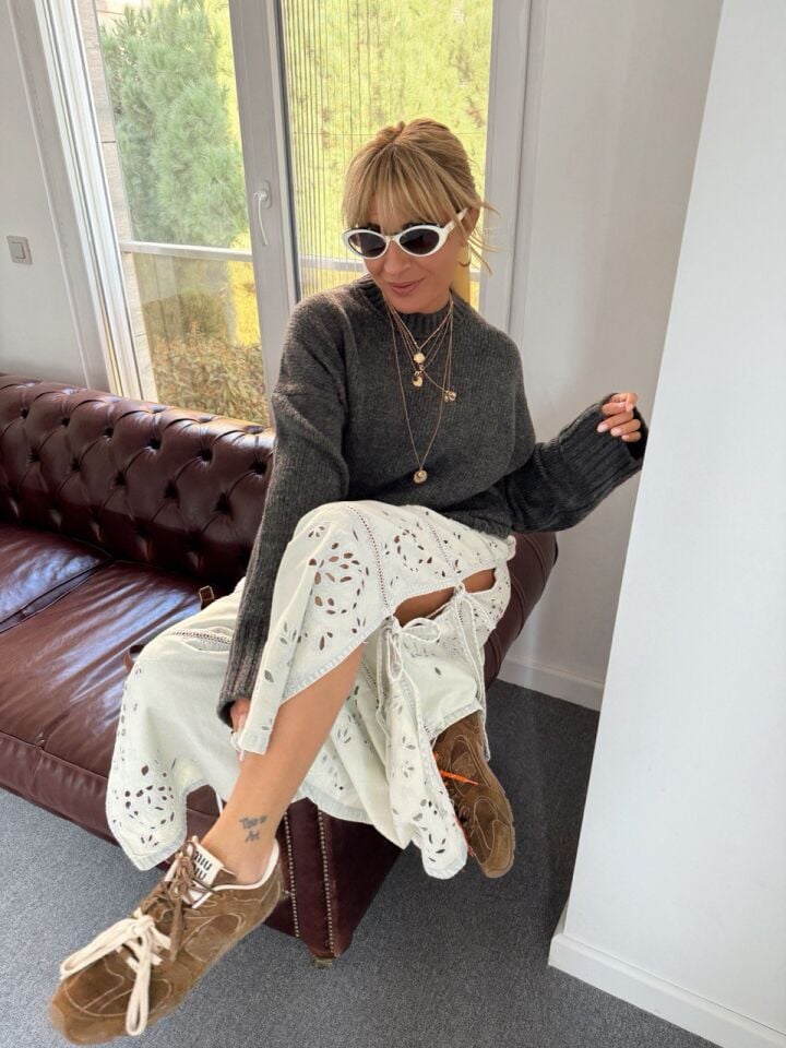 MAVİ FİSTO İŞLEMELİ BAĞLAMALI İTHAL PANTOLON