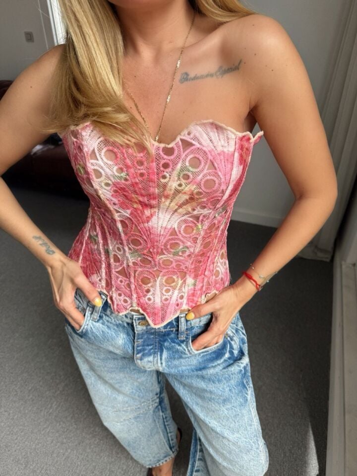 PEMBE DESENLİ BALENLİ İTHAL KORSE