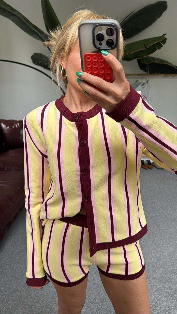 ÇİZGİLİ ŞORTLU TRİKO TAKIM