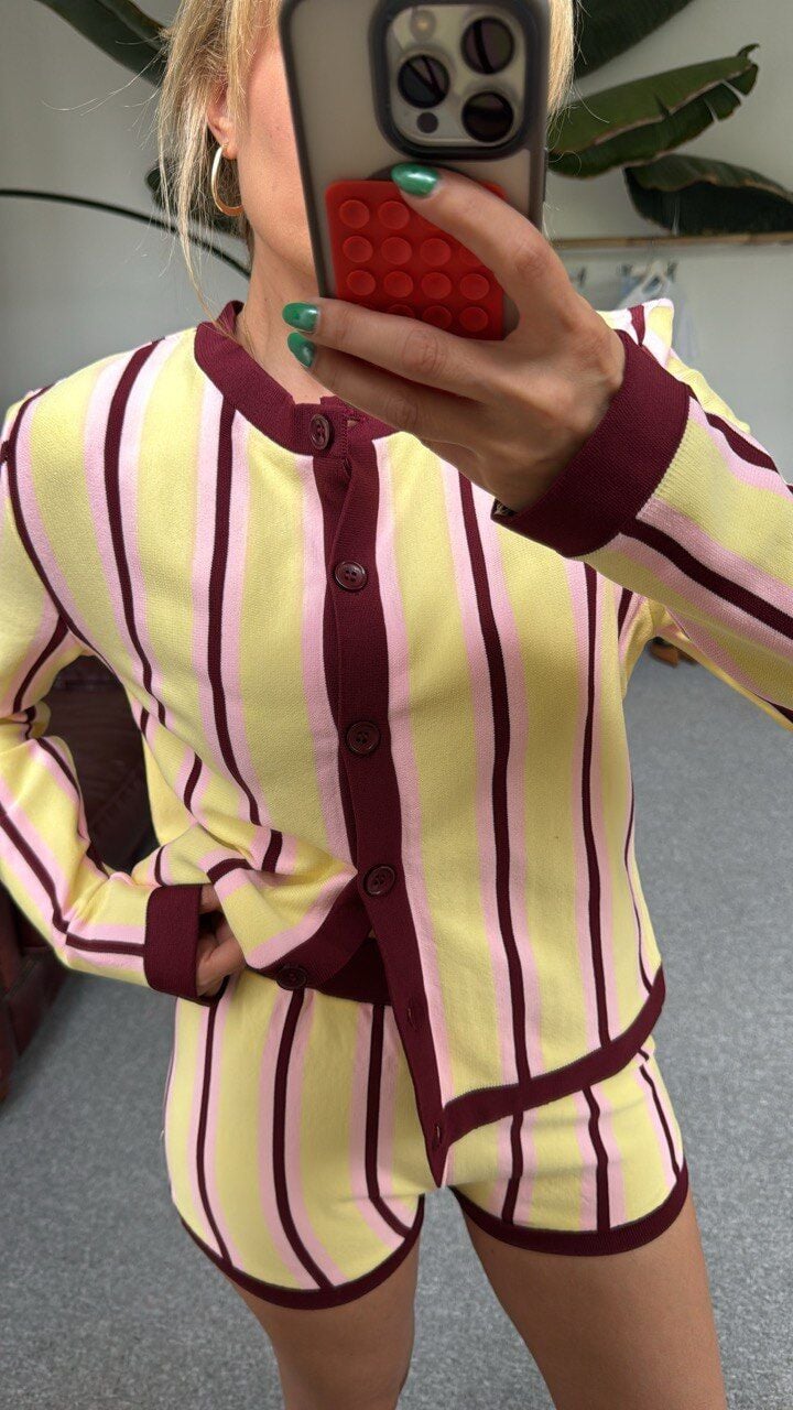 ÇİZGİLİ ŞORTLU TRİKO TAKIM