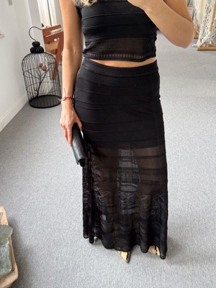 SİYAH TOP-ETEK İTHAL TAKIM