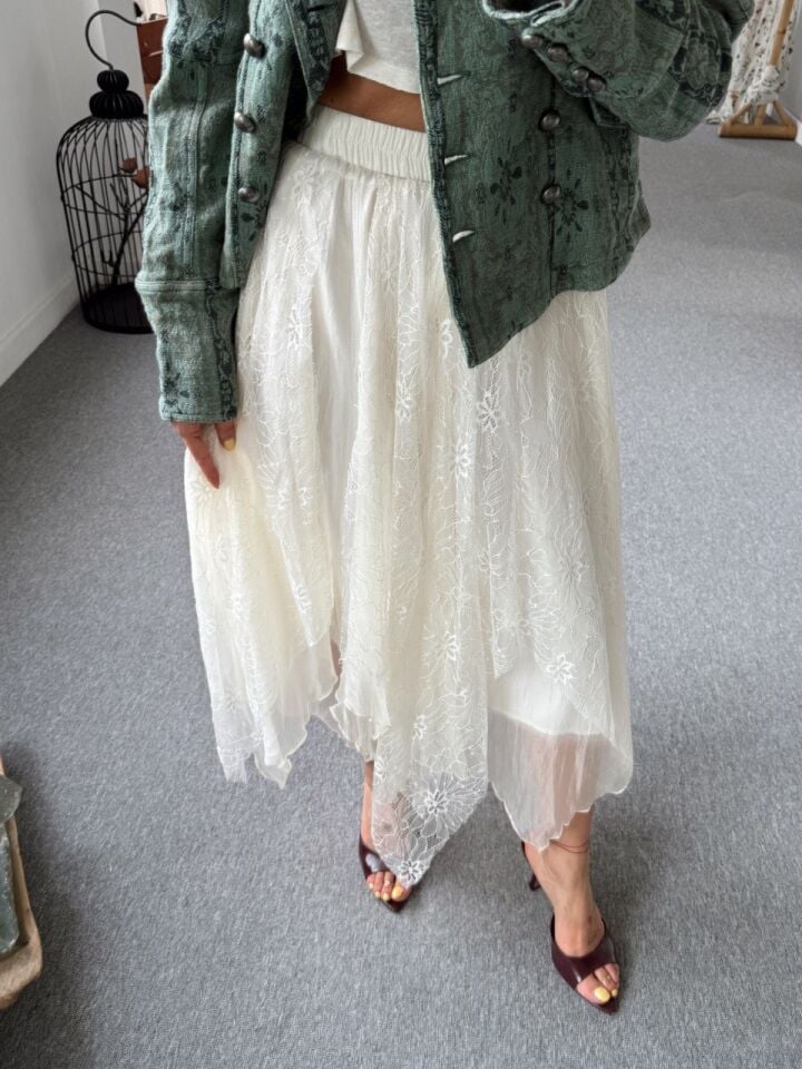 KREM TÜL DANTEL PARÇALI İTHAL ETEK