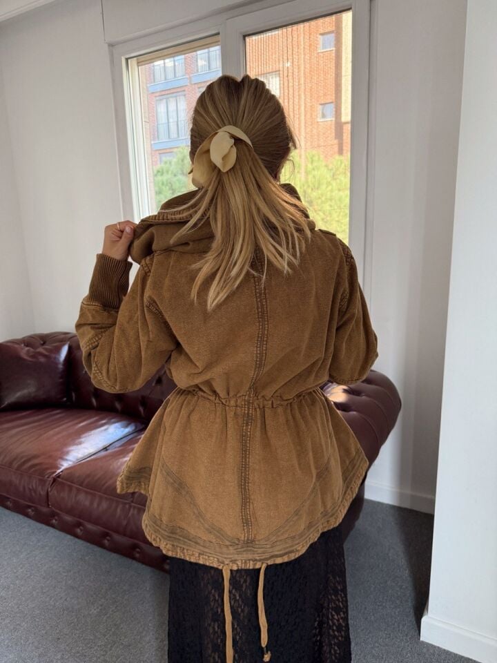 TABA YAKA DETAY İTHAL PARKA