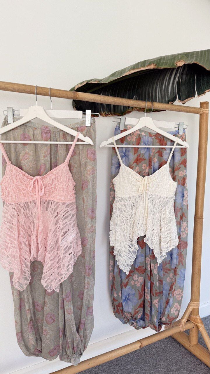 PEMBE ASKILI DANTEL TOP