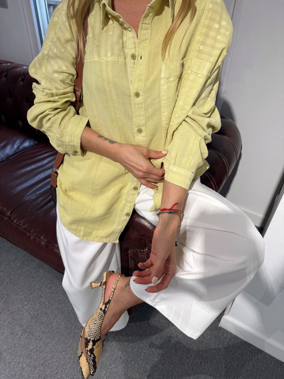 AÇIK YEŞİL PAMUKLU İTHAL GÖMLEK