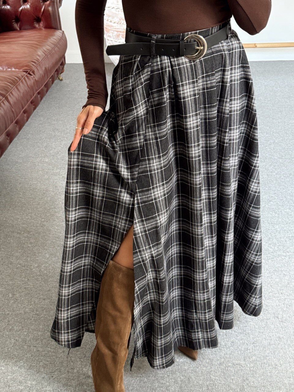 GRİ EKOSE KEMERLİ ETEK