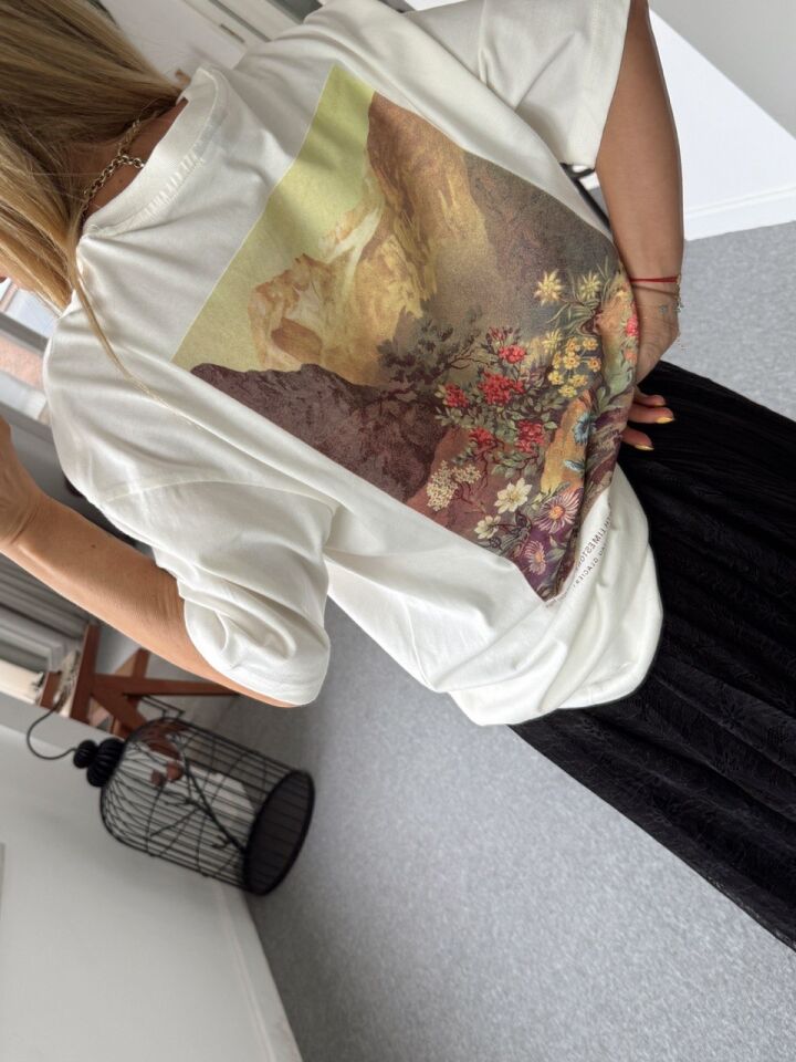 KREM SIRT BASKILI PAMUKLU TSHIRT