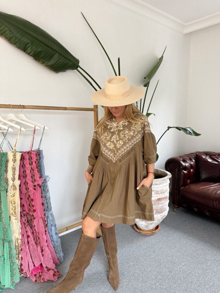 HAKİ ISLEMELI İTHAL TUNİK ELBİSE