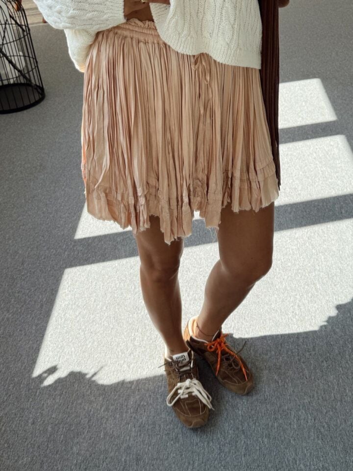 ŞARAP RENGİ  SATEN MİNİ İTHAL ETEK