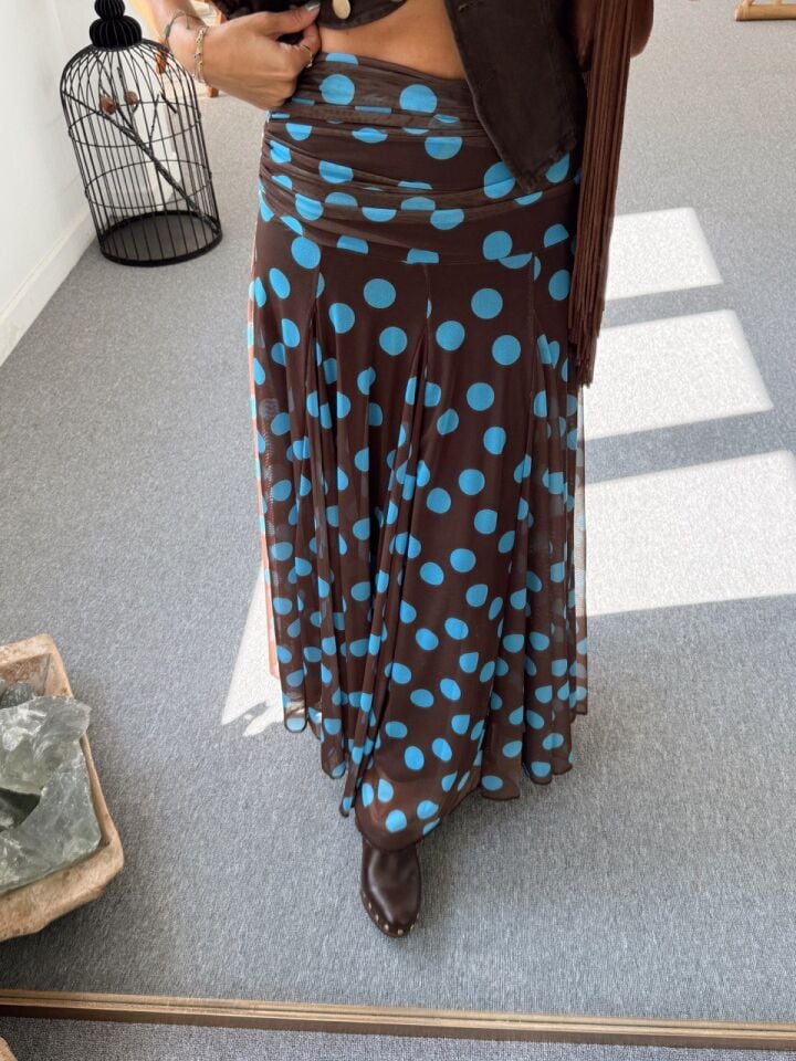 KAHVE PUANTİYE DESENLİ TÜL ASTARLI MAXI ETEK