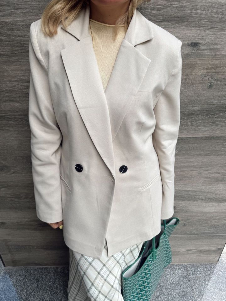 BEJ BELE OTURMALI BLAZER CEKET