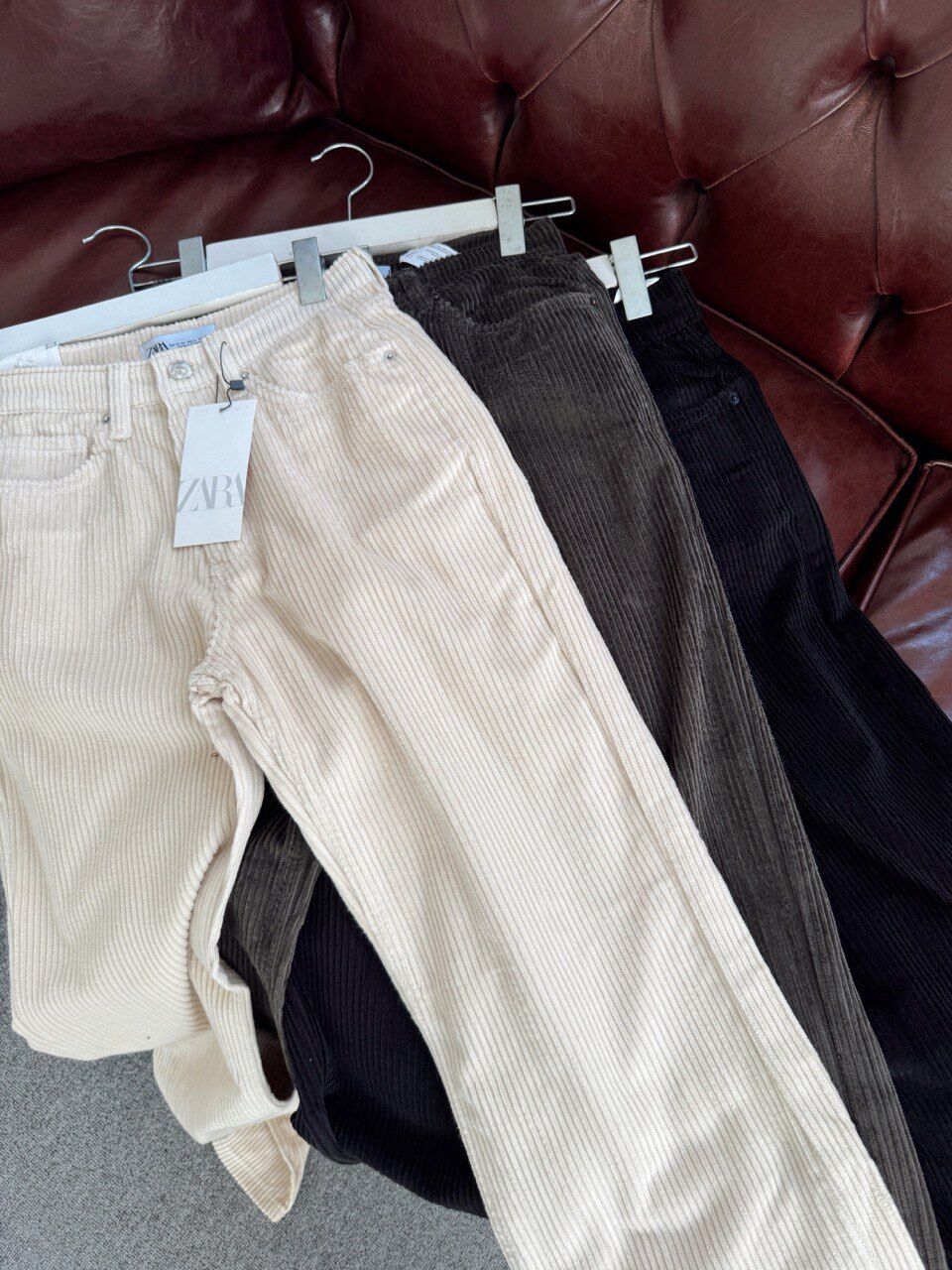 EKRU FİTİLLİ KADİFE STRAIGHT PANTOLON