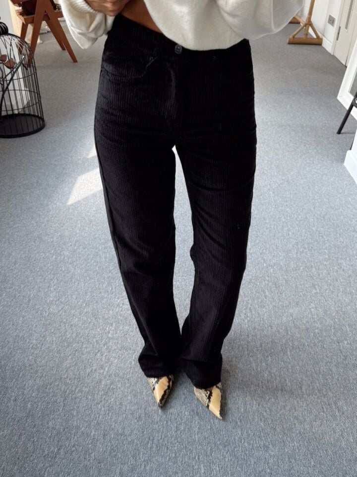 SİYAH FİTİLLİ KADİFE STRAIGHT PANTOLON