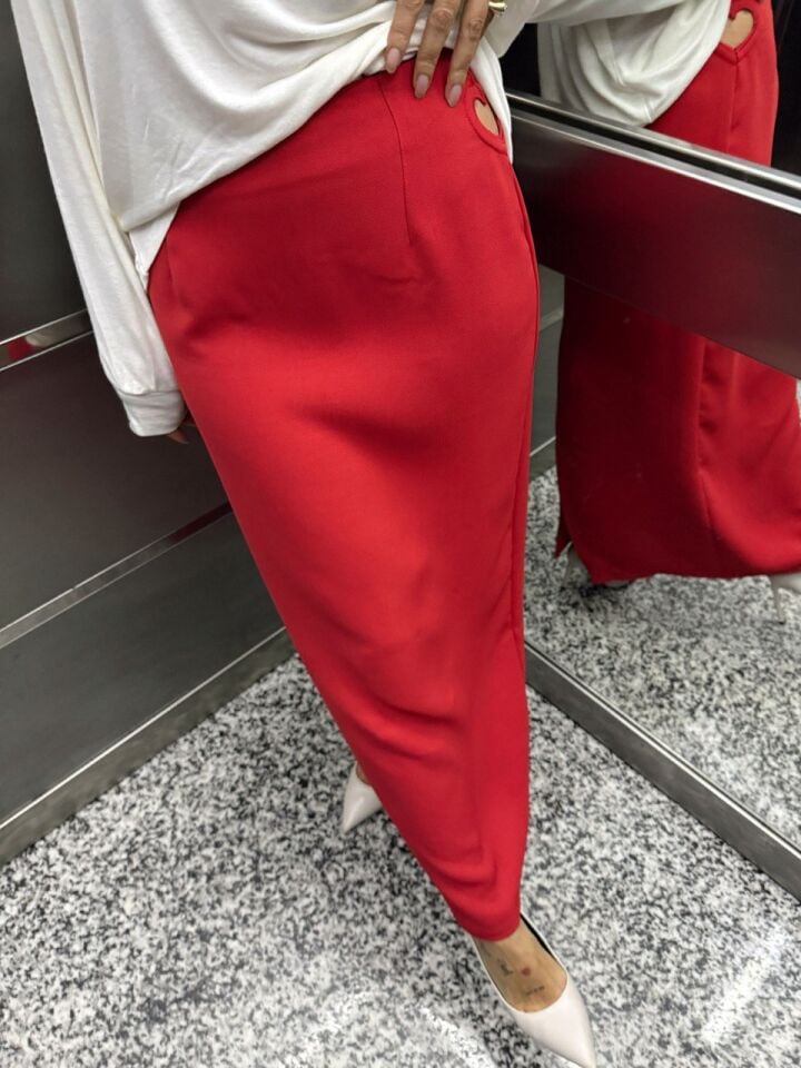 KIRMIZI KALP DEKOLTELİ KREP ETEK ♡