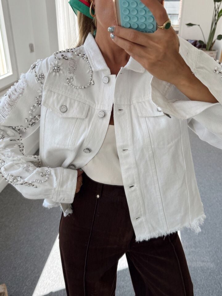 BEYAZ TAŞ İŞLEMELİ DENIM İTHAL CEKET