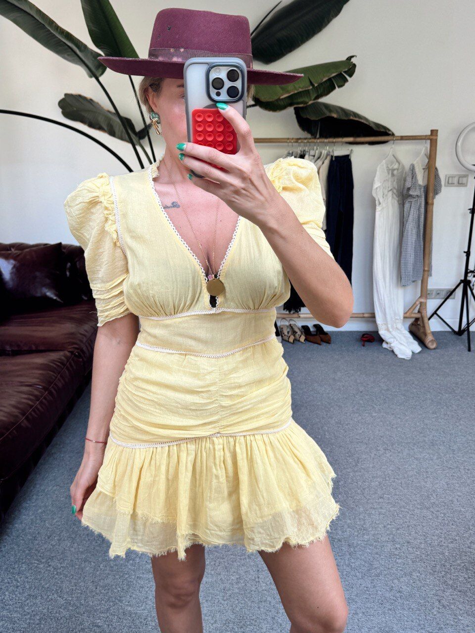 SARI ASTARLI İTHAL ELBİSE