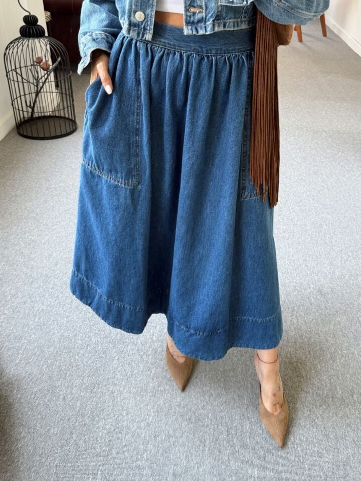 BEL LASTİKLİ YAN CEPLİ MİDİ BOY DENIM ETEK