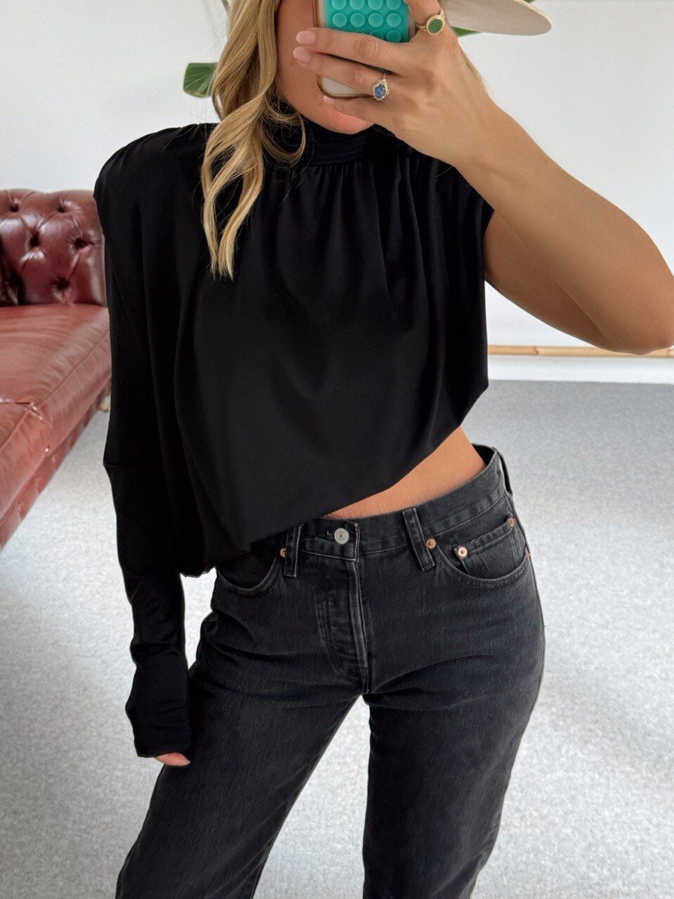 SİYAH KOL DETAY BLUZ